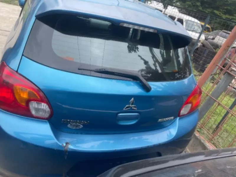 Mitsubishi Mirage   - 2015