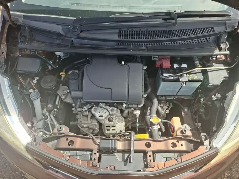 Toyota Vitz   - 2011