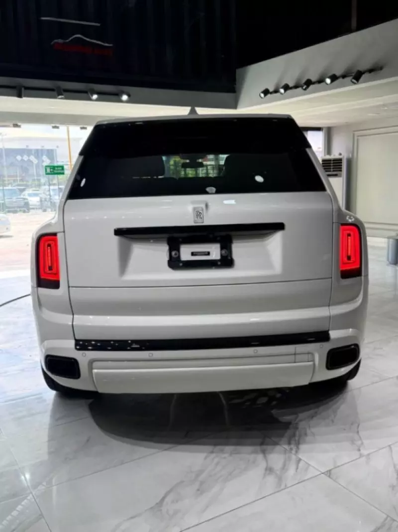 Rolls-Royce Cullinan - 2019