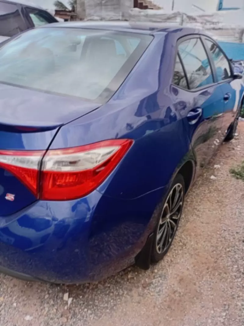 Toyota Corolla   - 2015