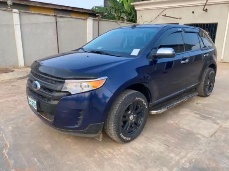 Ford Edge   - 2011