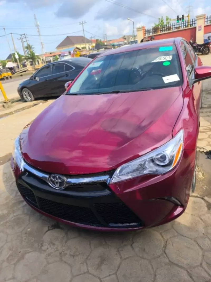 Toyota Camry   - 2017