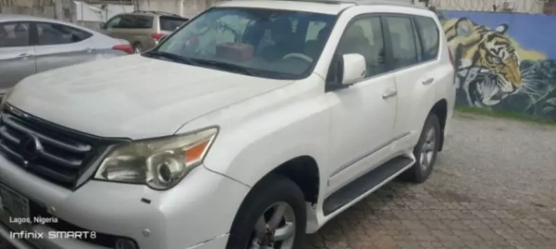 Lexus GX 460   - 2012