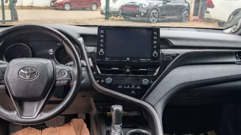 TOYOTA Camry   - 2021