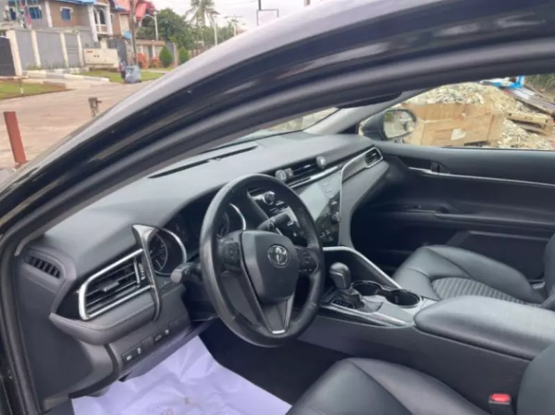 TOYOTA Camry   - 2018