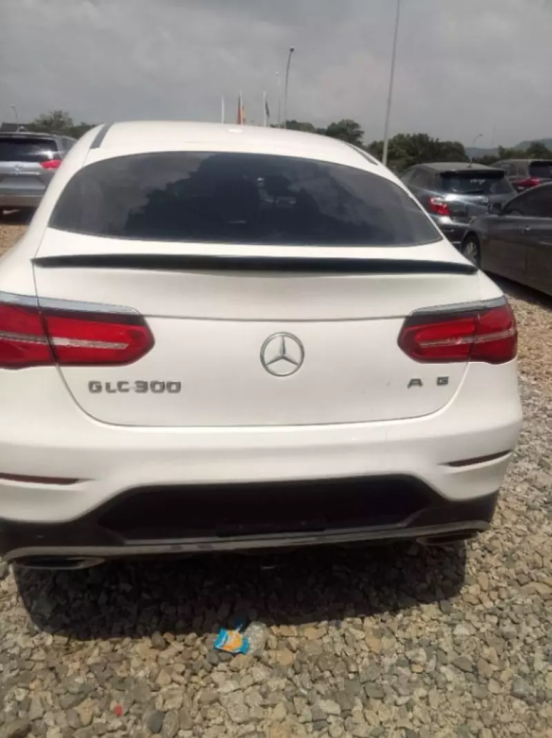 Mercedes-Benz Glc-class   - 2017