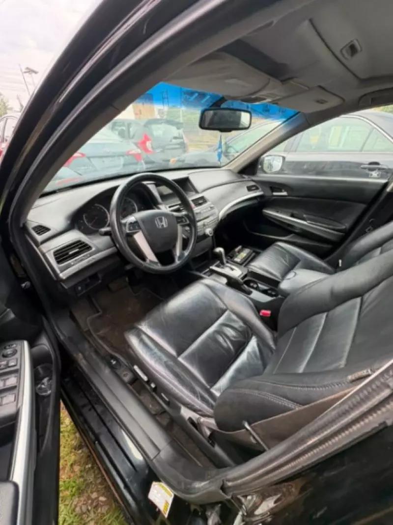 Honda Accord   - 2009