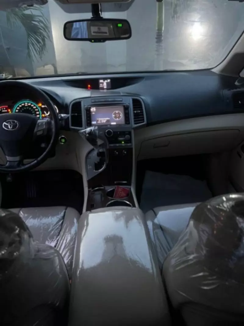 Toyota Venza   - 2011