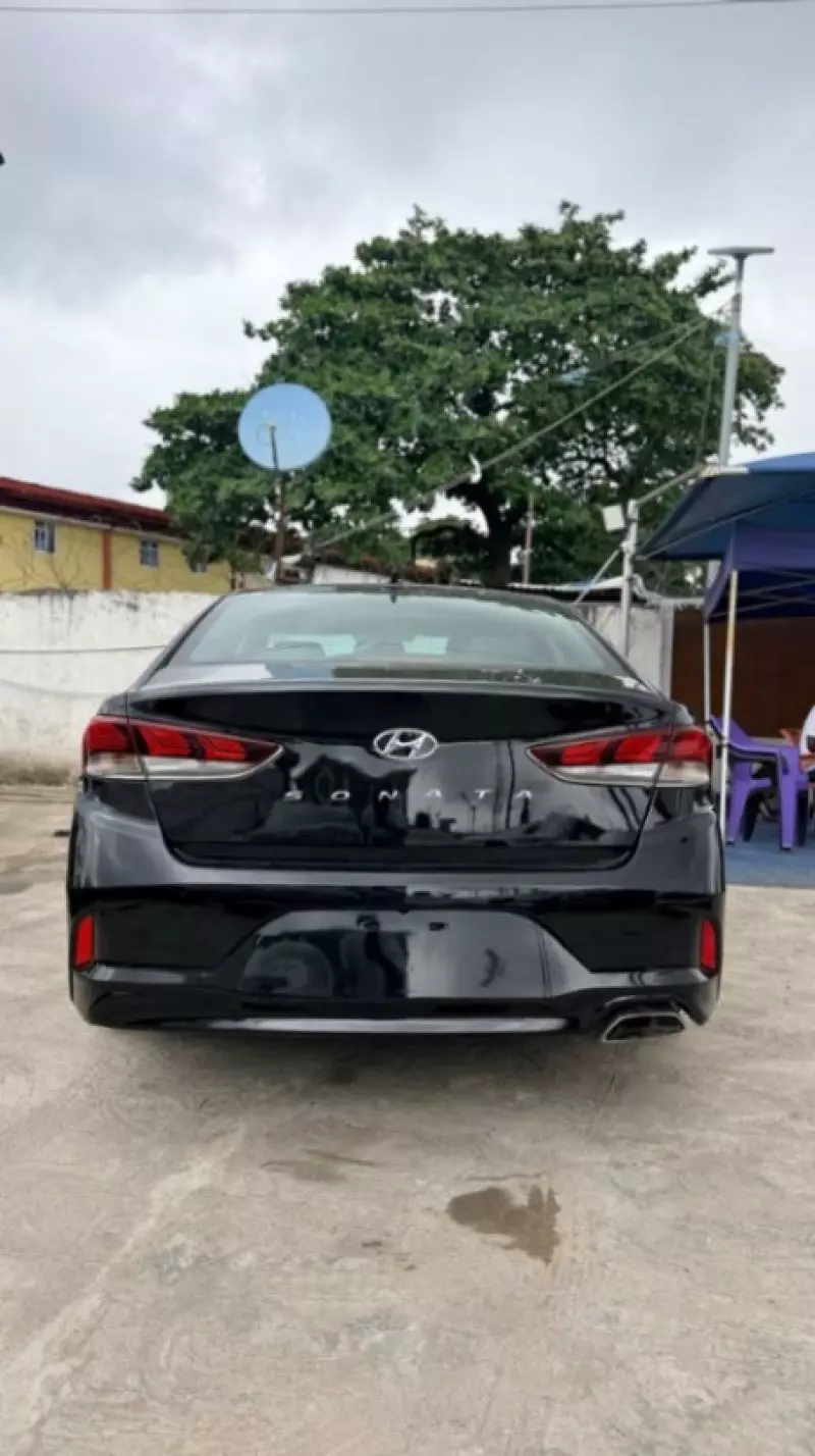 Hyundai Sonata   - 2018