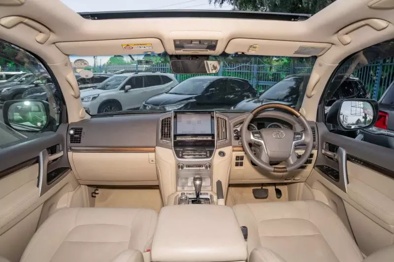 TOYOTA Landcruiser ZX - 2019