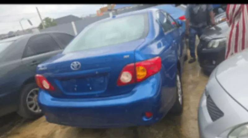 TOYOTA Corolla   - 2009