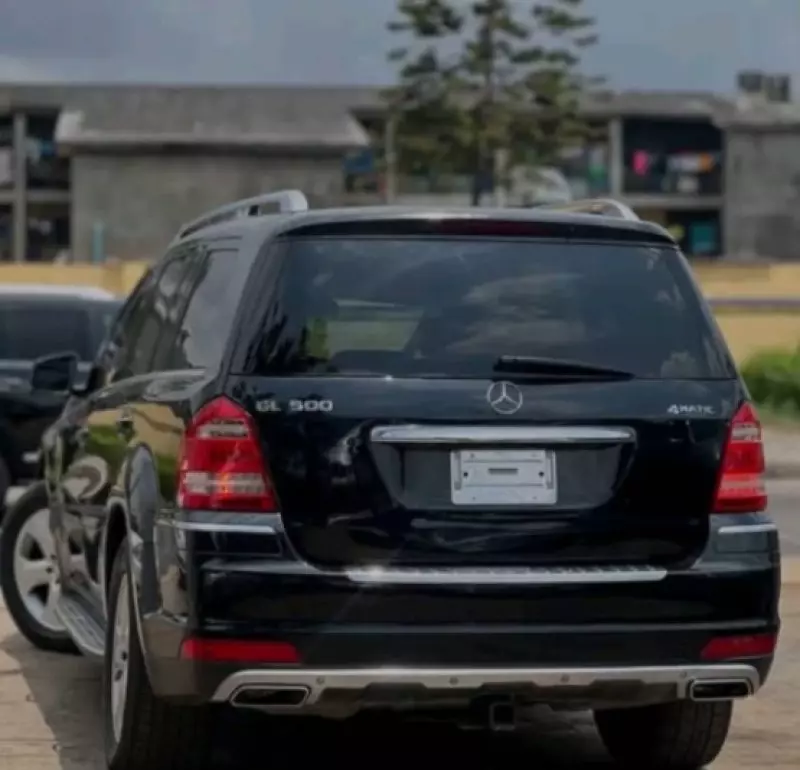 Mercedes-Benz GL 500   - 2012