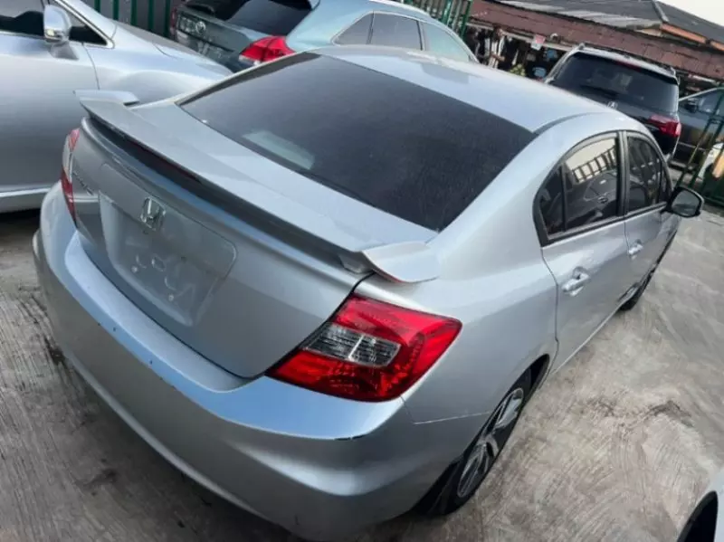 Honda Civic   - 2012