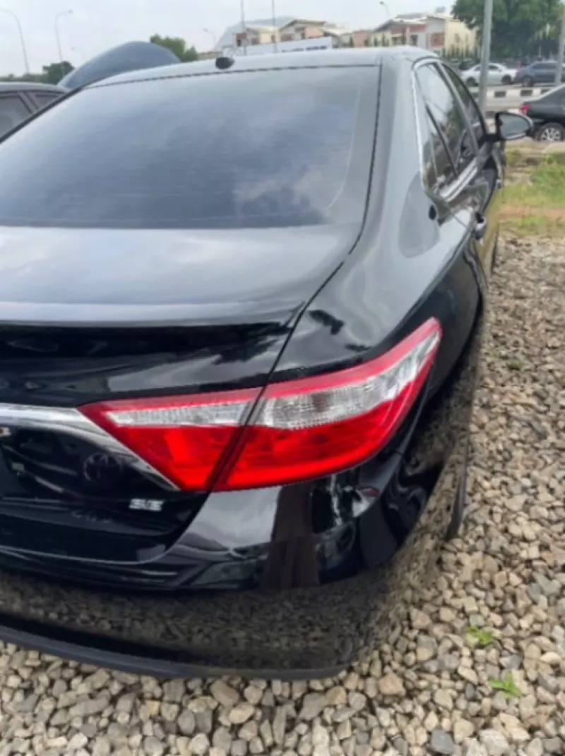 TOYOTA Camry   - 2016