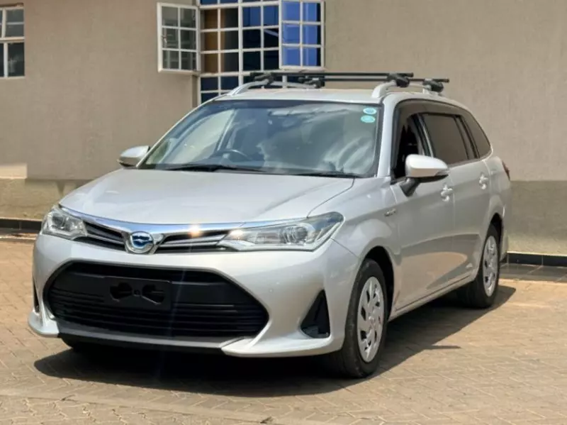 TOYOTA Fielder hybrid    - 2018