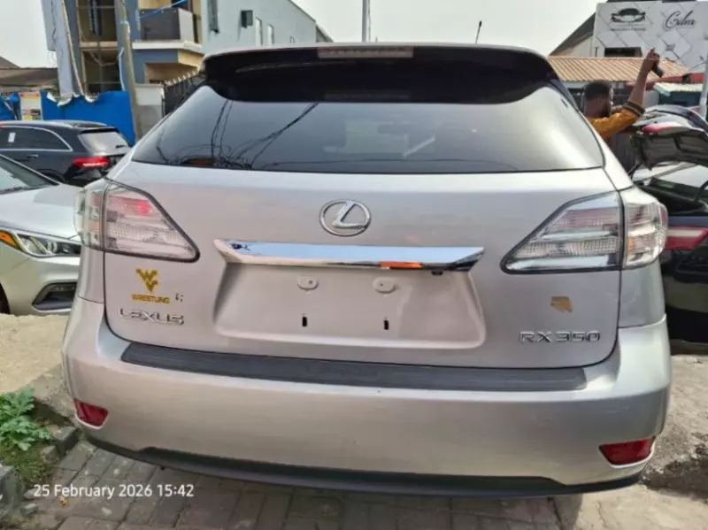 Lexus RX   - 2010