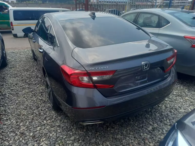 Honda Accord   - 2020