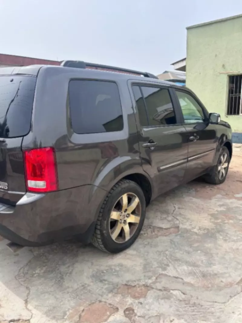 Honda Pilot - 2012
