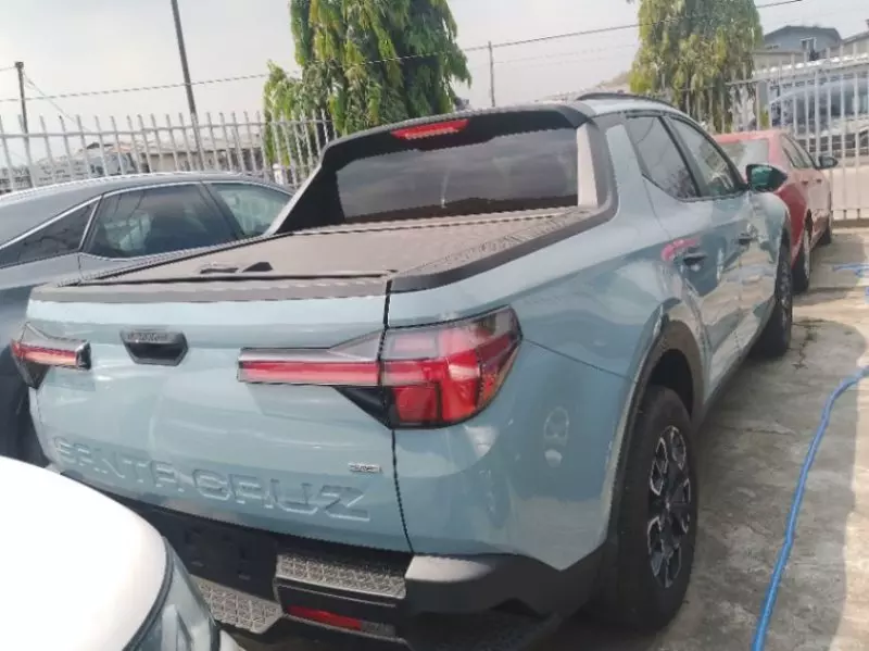 Hyundai Santa Cruz   - 2023