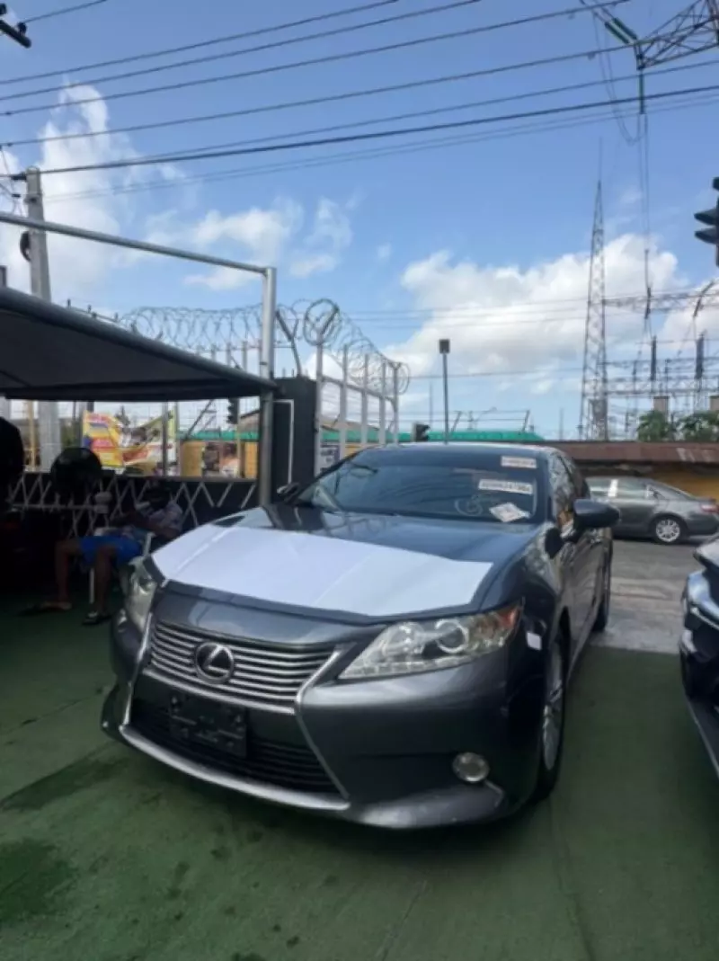 Lexus ES - 2013