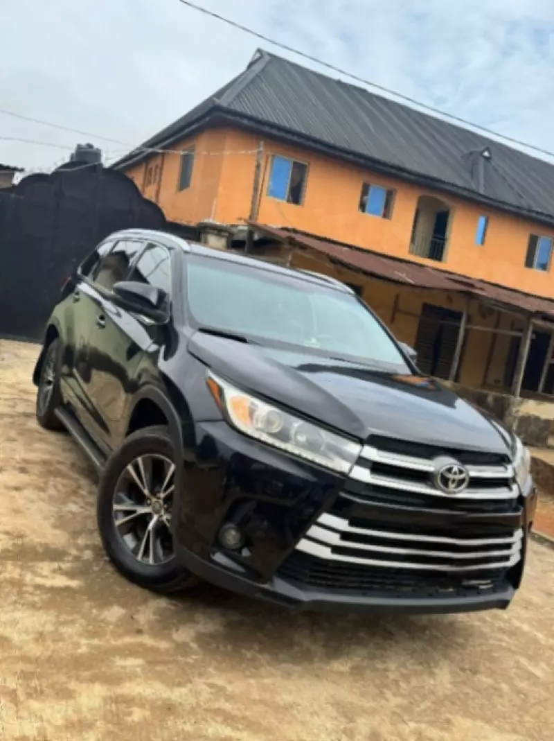 TOYOTA Highlander   - 2016