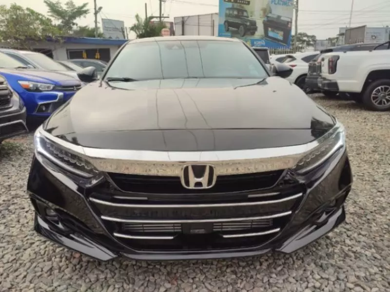 Honda Accord   - 2021
