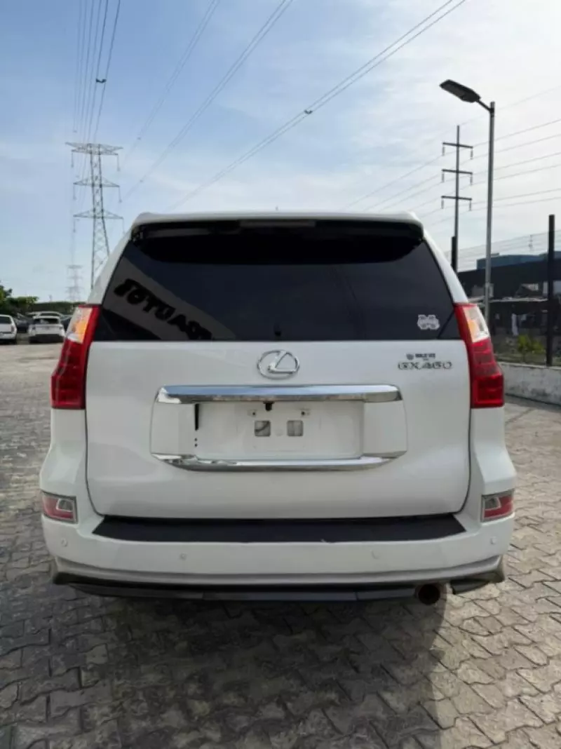 Lexus GX 460   - 2012