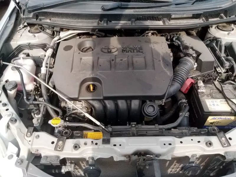 Toyota Premio    - 2012