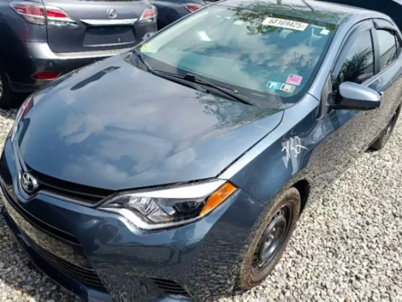 Toyota Corolla   - 2015