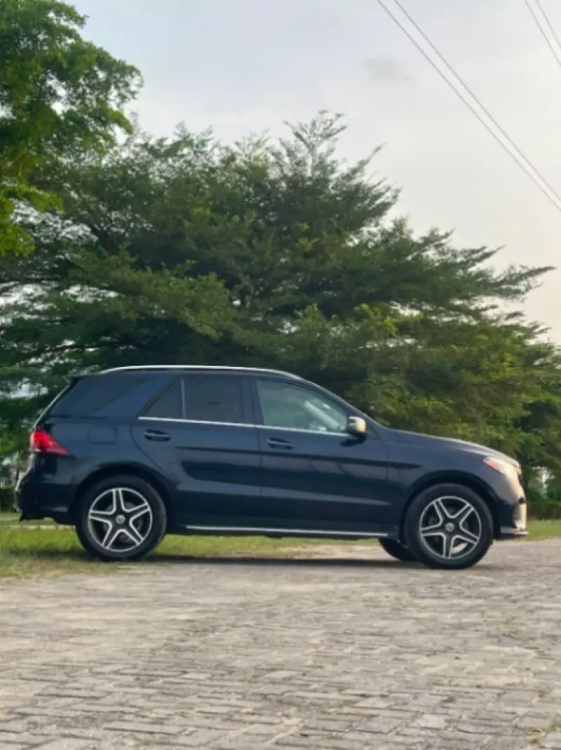 Mercedes-Benz GLE 350   - 2017