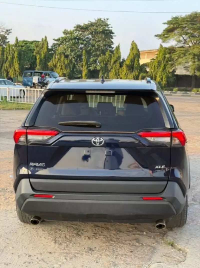 Toyota RAV 4 - 2020