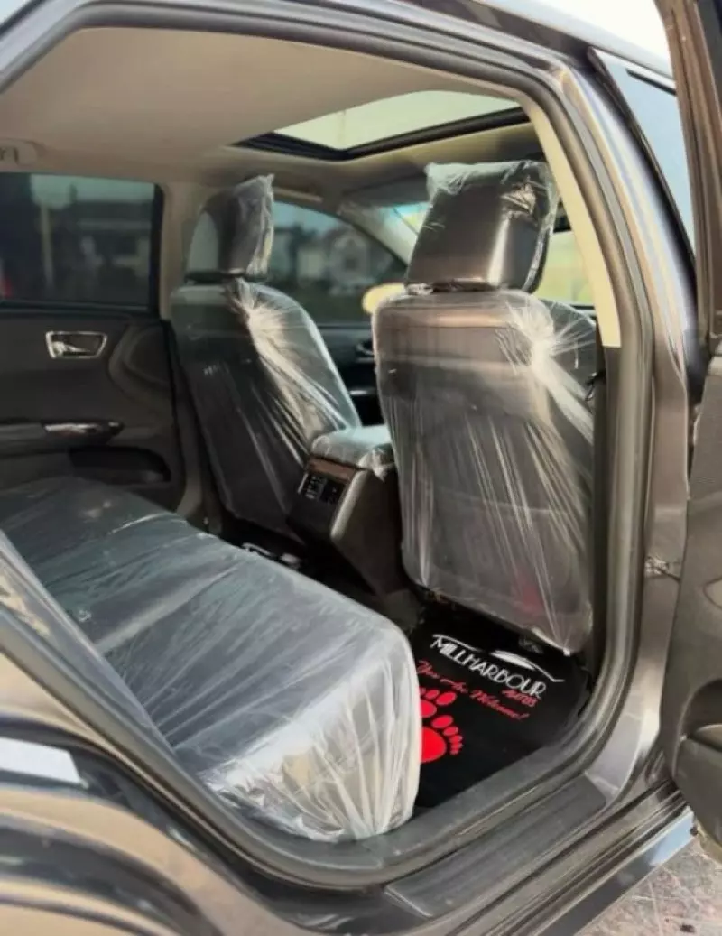 Toyota Avalon   - 2015
