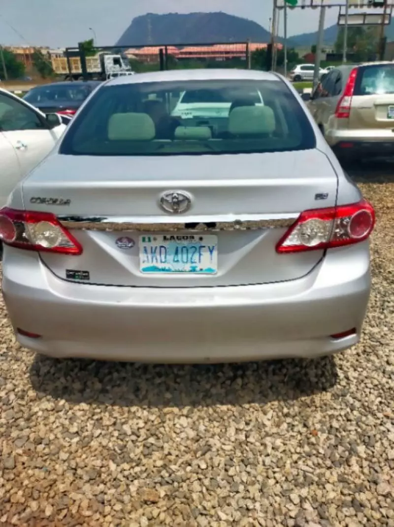 Toyota Corolla   - 2012