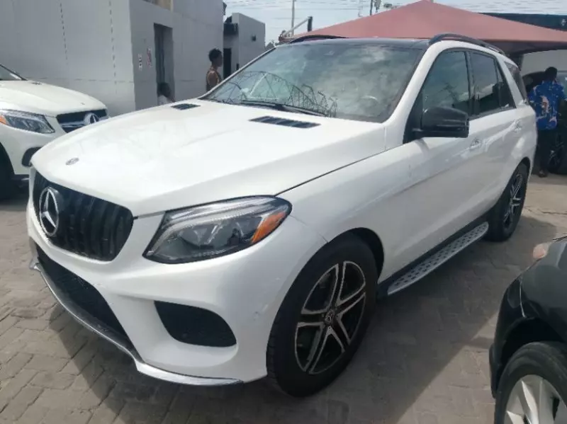 Mercedes-Benz GLE-Class   - 2018