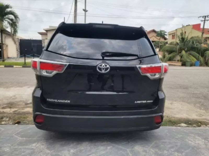 TOYOTA Highlander   - 2014