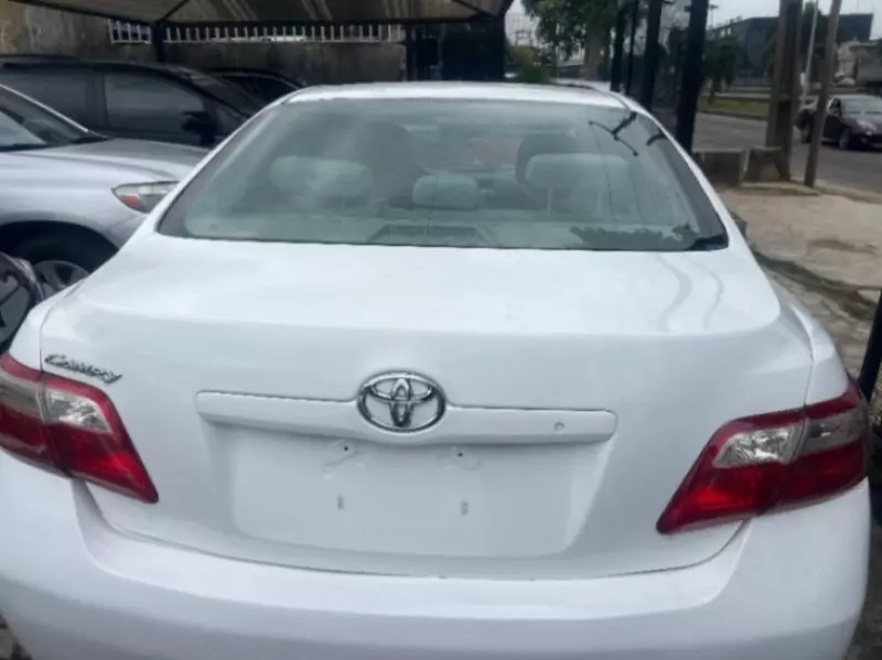 TOYOTA Camry   - 2009