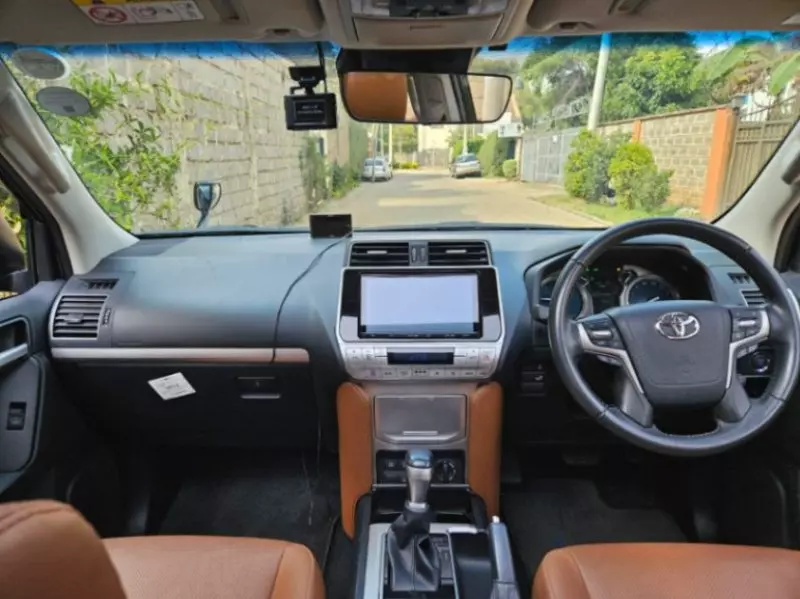 Toyota Prado   - 2021