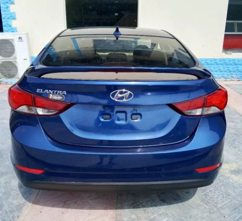Hyundai Elantra   - 2015