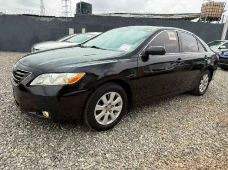 TOYOTA Camry - 2009