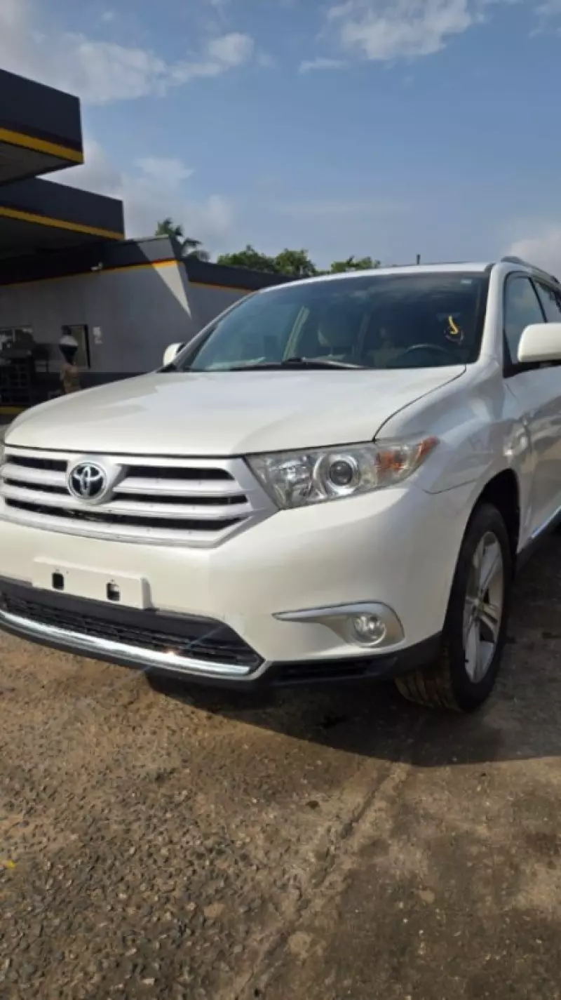 TOYOTA Highlander - 2013