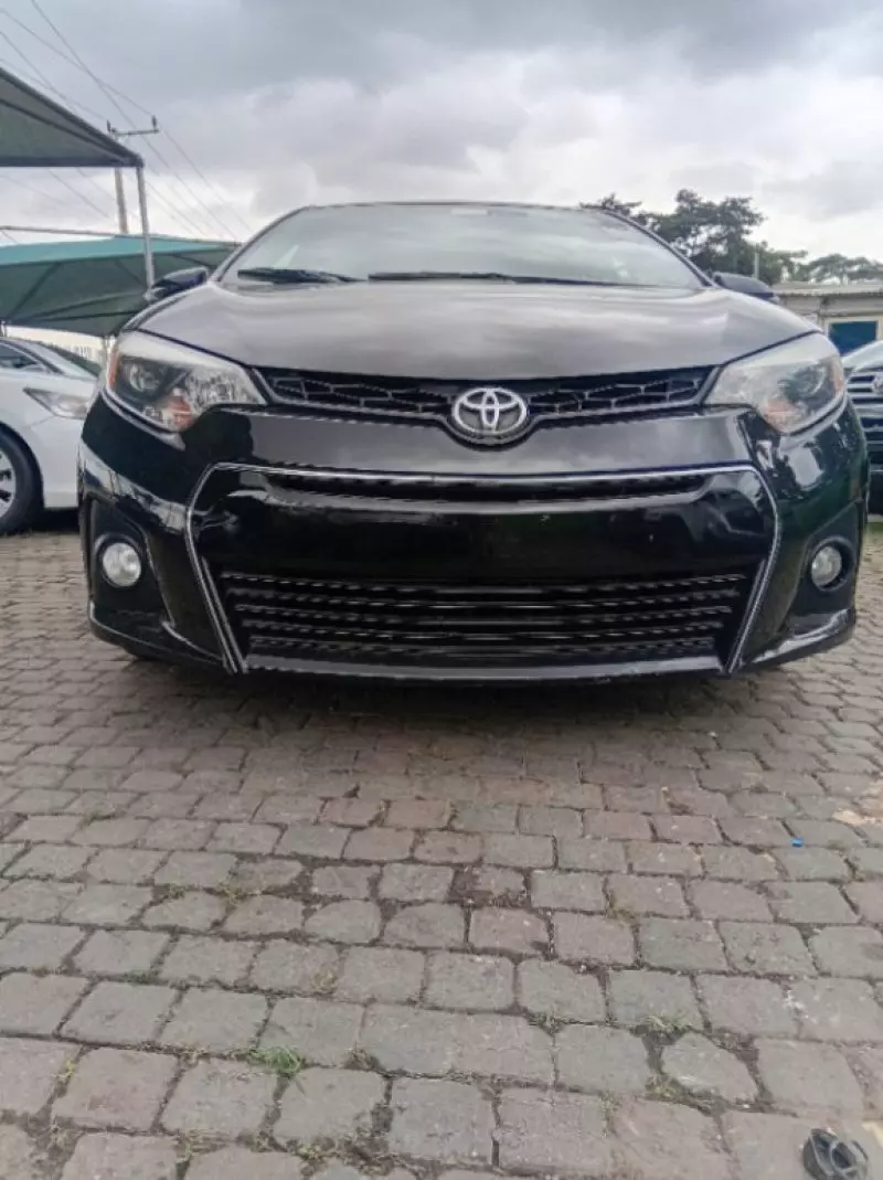 TOYOTA Corolla   - 2014
