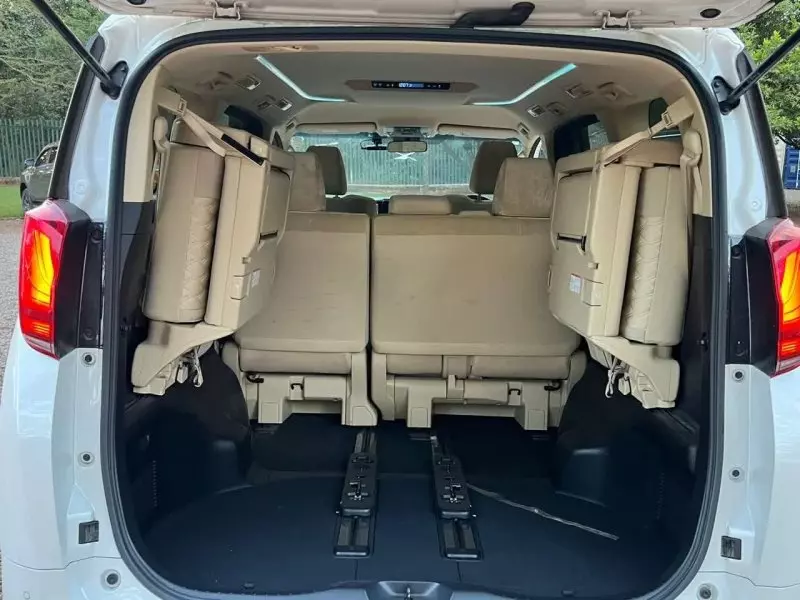 TOYOTA Alphard   - 2019