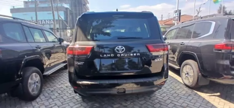 TOYOTA Land Cruiser GXR   - 2026