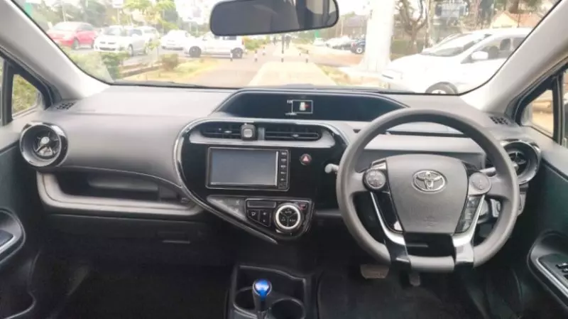 TOYOTA Aqua   - 2019