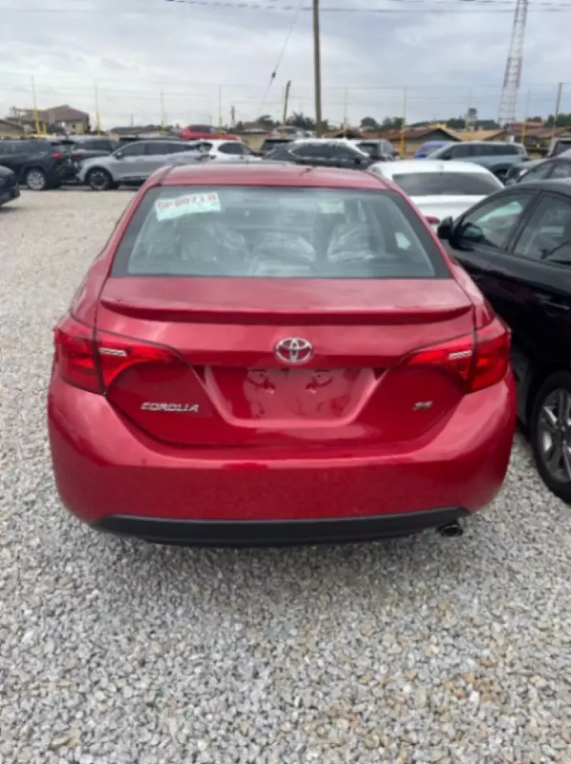 TOYOTA Corolla   - 2017