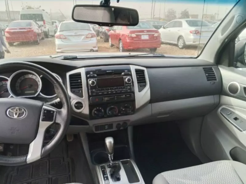 Toyota Tacoma   - 2012