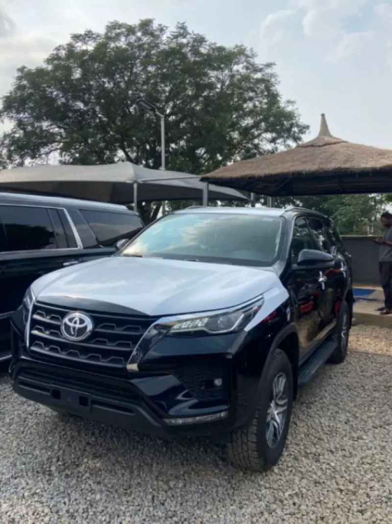 Toyota Fortuner   - 2024