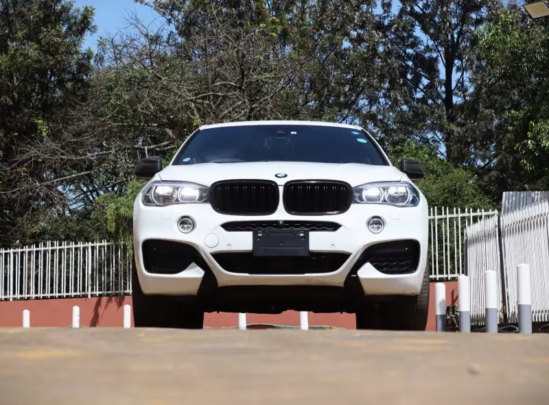 BMW X6   - 2016