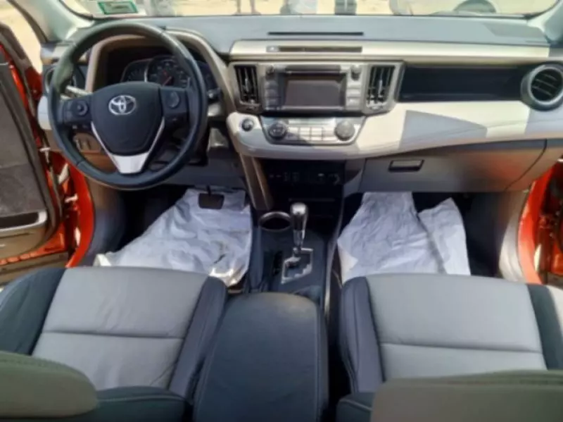 TOYOTA RAV4 - 2015