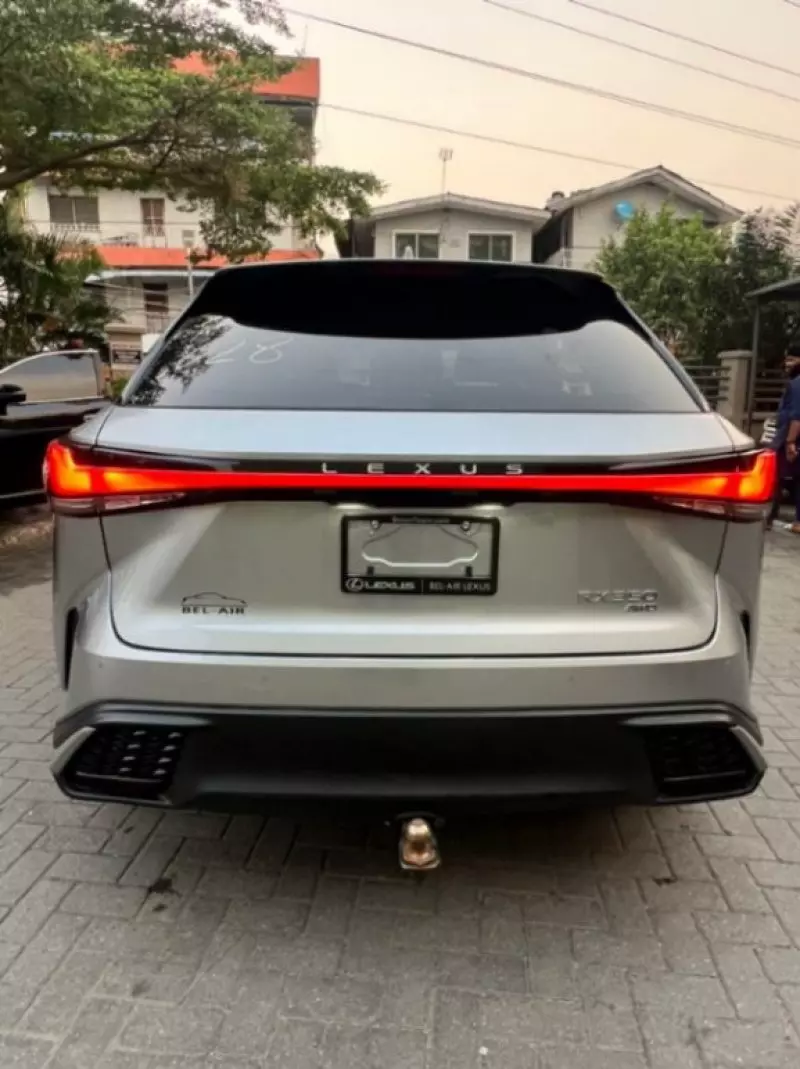 Lexus RX   - 2023